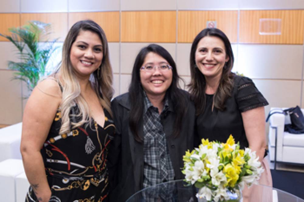 Mulheres têm papel fundamental no desenvolvimento da engenharia, da construção e do pré-fabricado de concreto no Brasil